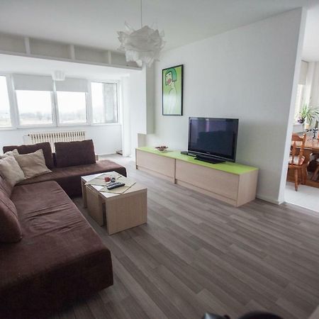 Riverview Apartment Osijek Exterior photo