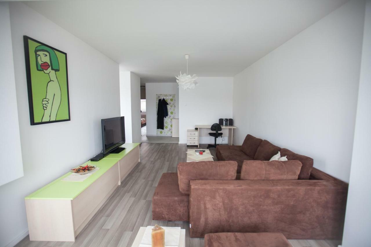 Riverview Apartment Osijek Exterior photo