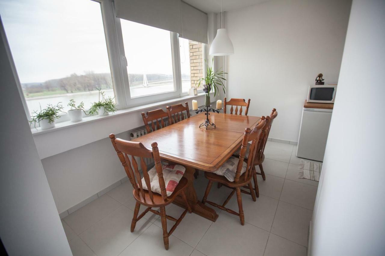 Riverview Apartment Osijek Exterior photo